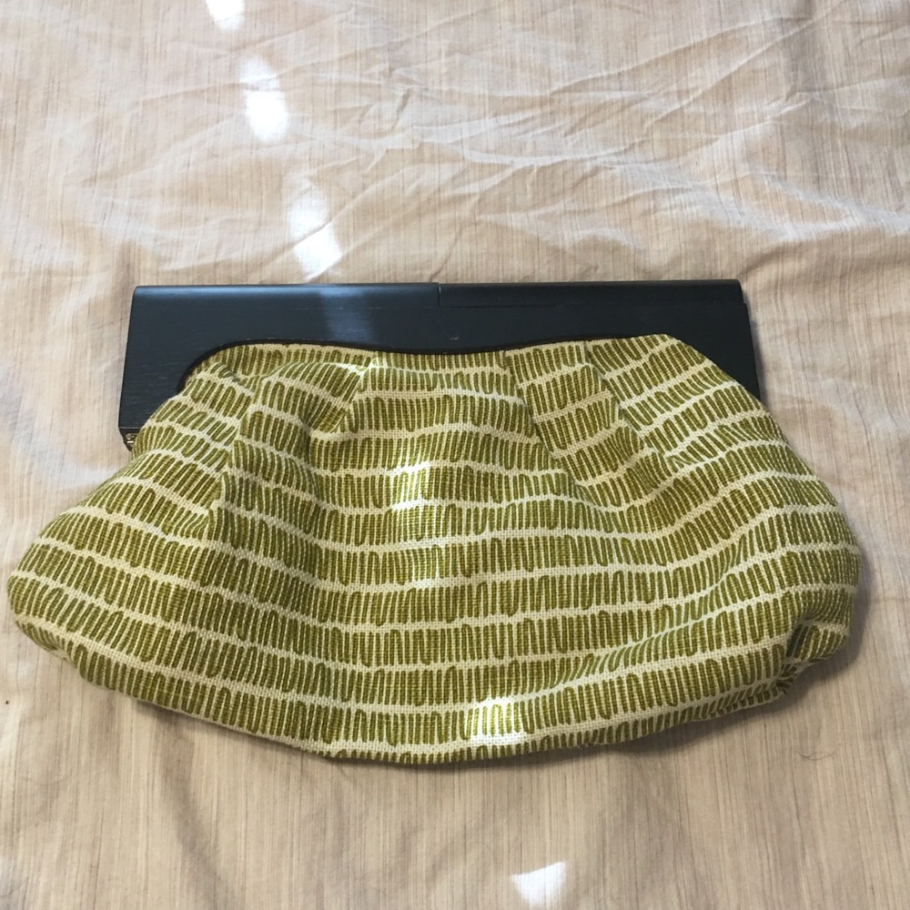 Green/wood handle clutch purse